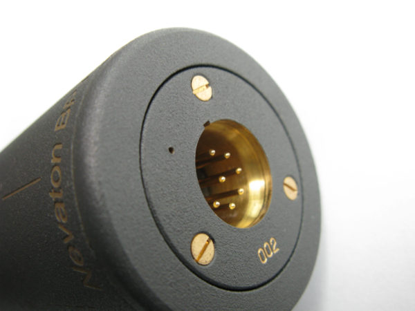 Nevaton BPT Mehrkanal Mikrofon Closeup Anschlüsse connector