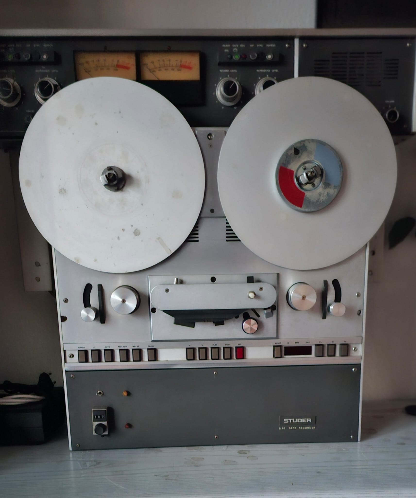 Studer B67 Stereo Bandmaschine 1/4-Zoll mit VU-Brücke